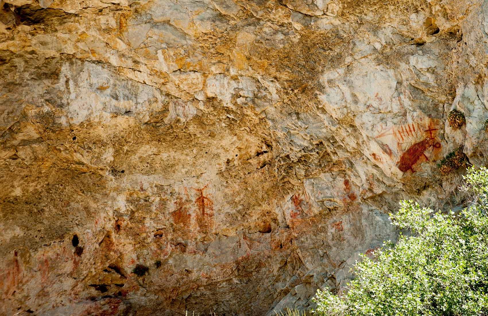 Pictograph Cave State Park
